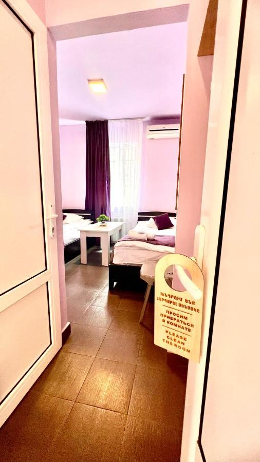 Marnar Hotel 耶烈万 外观 照片