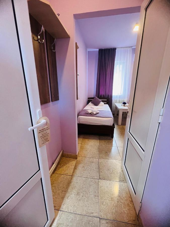 Marnar Hotel 耶烈万 外观 照片