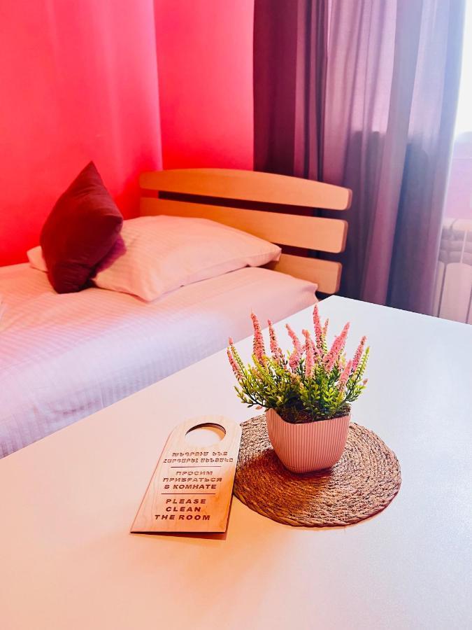 Marnar Hotel 耶烈万 外观 照片
