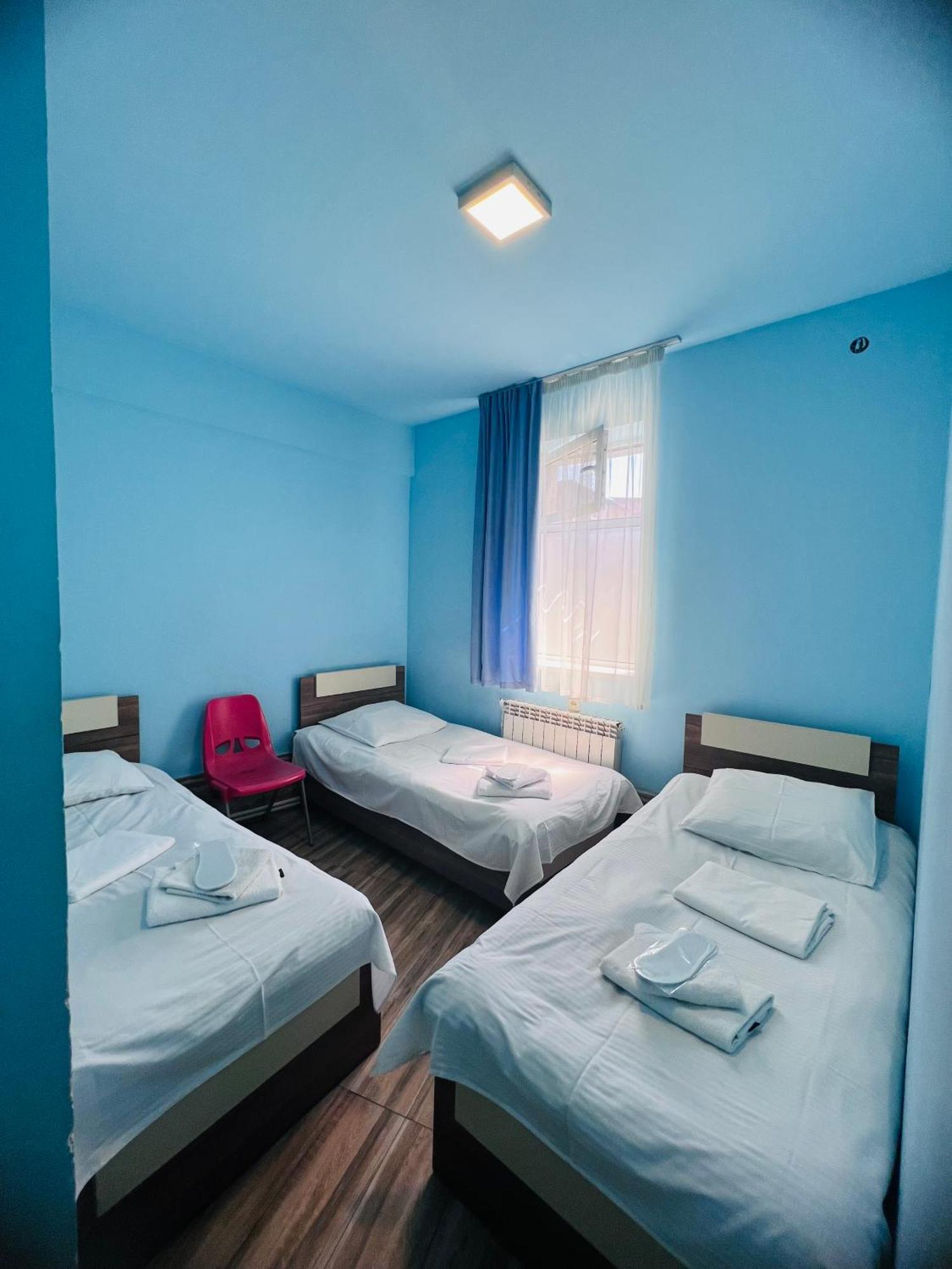 Marnar Hotel 耶烈万 外观 照片